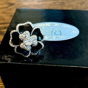 Lia Sophia dahlia ring in silver  and crystals size 7